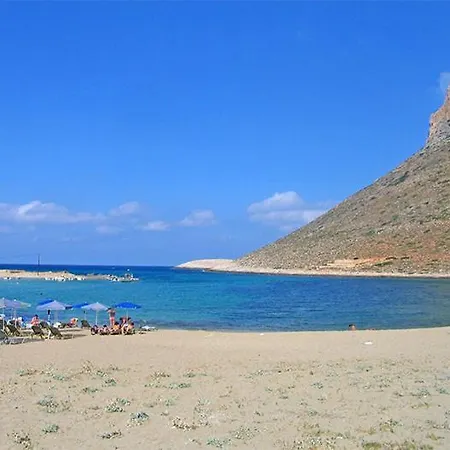 Ξενοδοχείο με διαμερίσματα Eleana